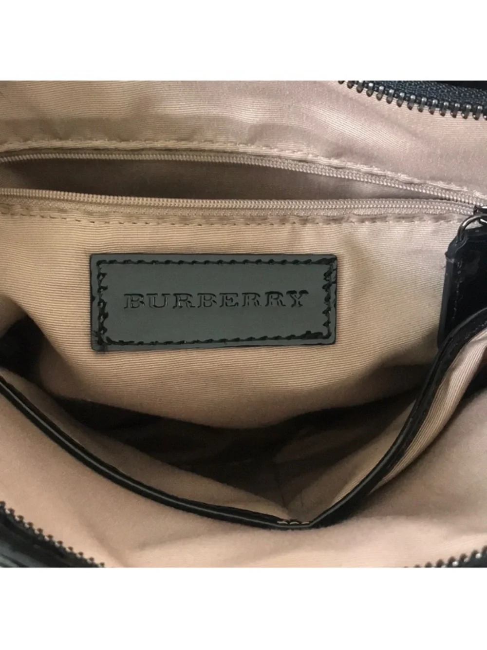 Burberry Dryden Nova Check Beige Interior with Black  patent Trim shoulder bag - Picture 5 of 10